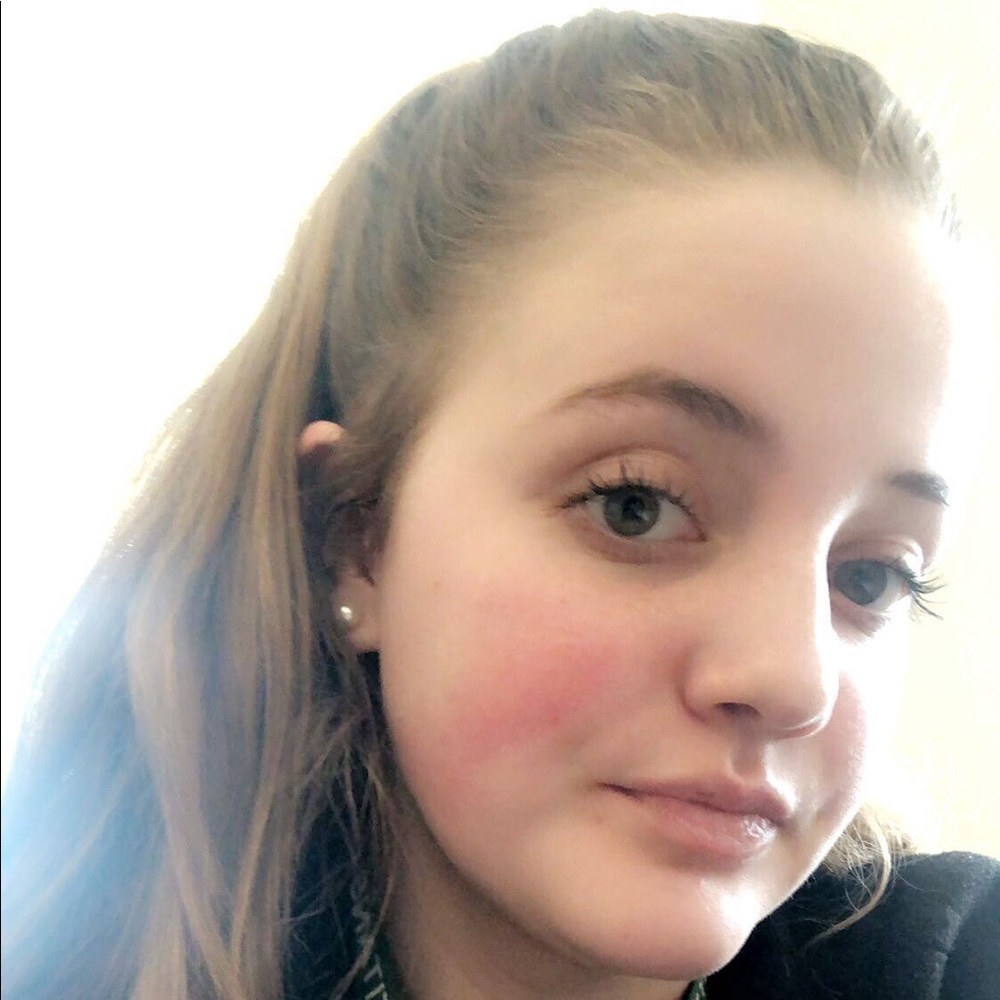 Meet your Posher, Eliza